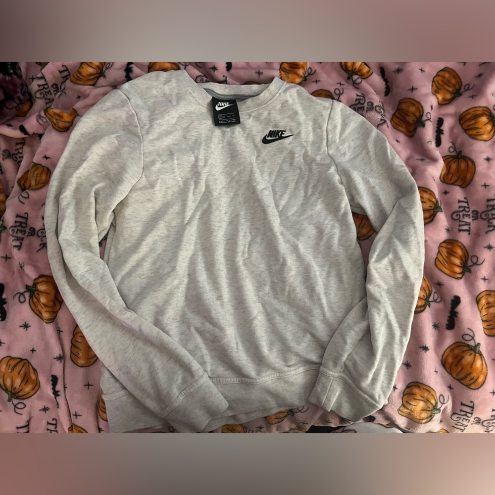 Nike Light Gray Logo Tee